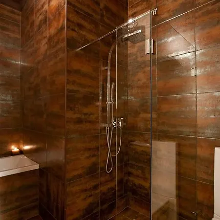 Art Deco Basilica Apartment