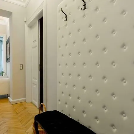 Art Deco Basilica شقة